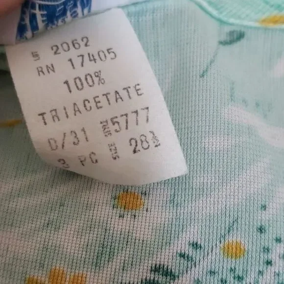 Vintage 1970s Pastel Green Dainty Floral Tank Top - Picture 7 of 12